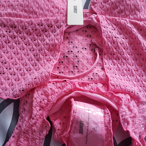 Pink Lace Bikini Set - Picture 2 of 3